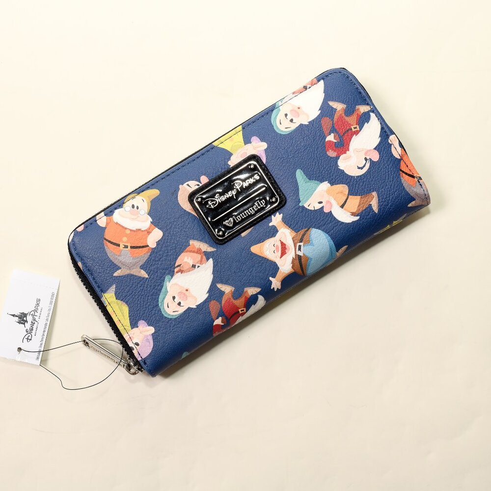Disney Parks Loungefly Seven Dwarfs Zip Wallet NWT 8.5” Blue